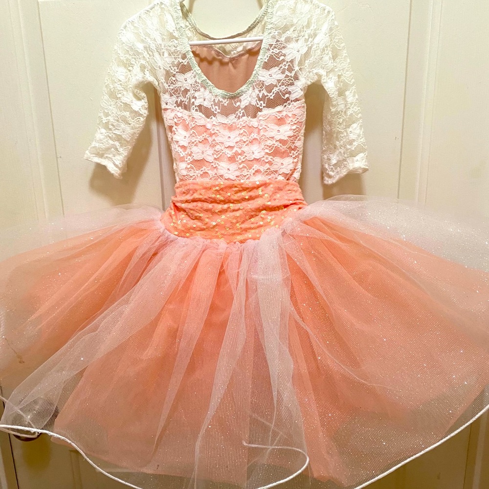 Beautiful lace accent peach/white ballet leotard. - Picture 2 of 5